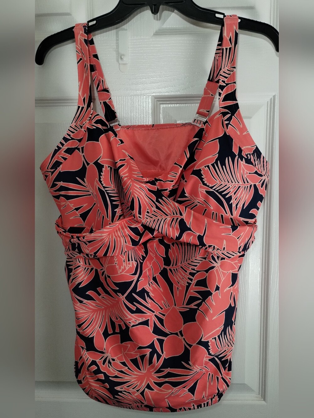 NWOT Plus Size Lands' End Coral/Navy Tankini Top V-Neck/Underwire